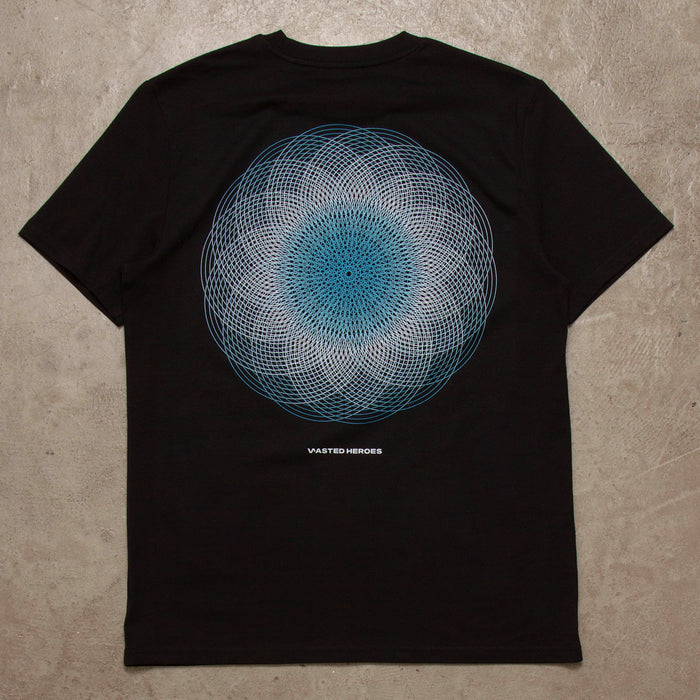 003 Geometric Back Print - Tshirt - Black