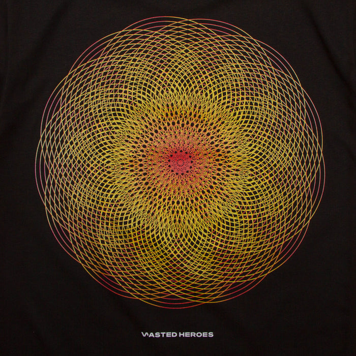 004 Geometric Front Print - Tshirt - Black