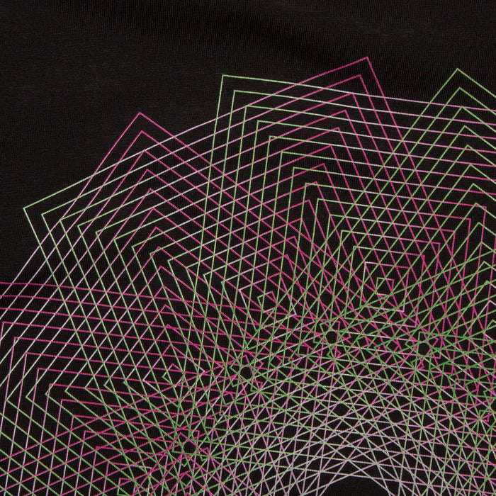 005 Geometric Back Print - Tshirt - Black