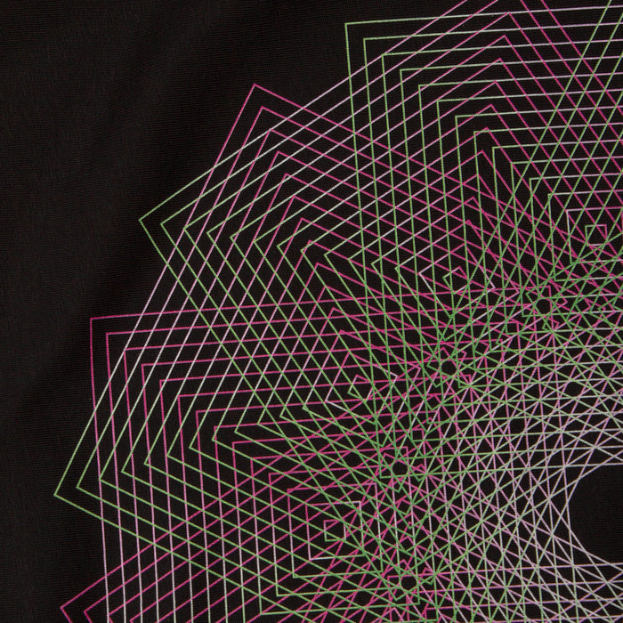 005 Geometric Back Print - Tshirt - Black