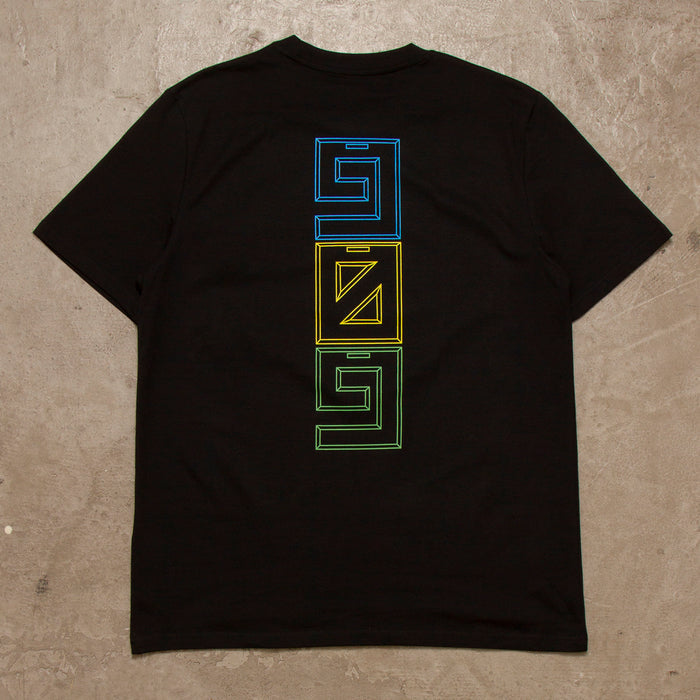 909 Colour Vertical Back Print - Tshirt - Black