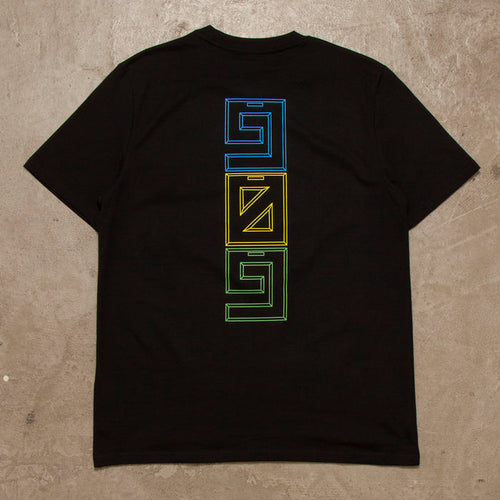 909 Colour Vertical Back Print - Tshirt - Black