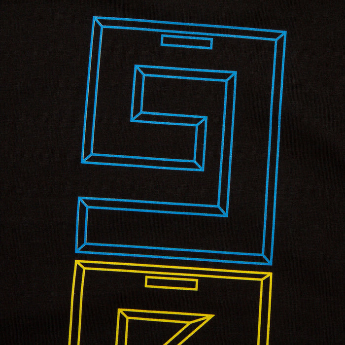909 Colour Vertical Back Print - Tshirt - Black