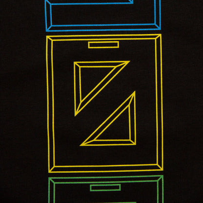 909 Colour Vertical Back Print - Tshirt - Black