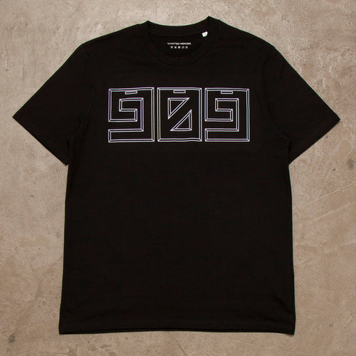 909 White Horizontal Front Print - Tshirt - Black
