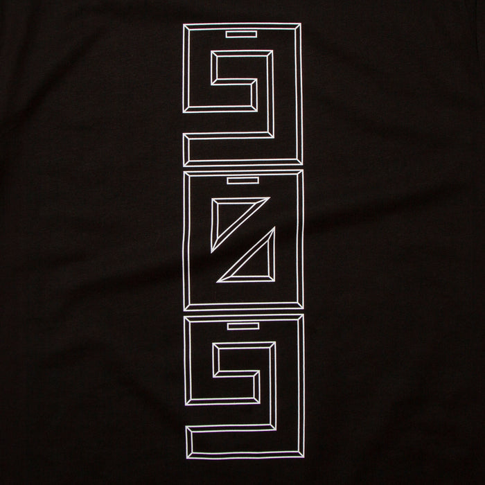 909 White Vertical Front Print - Tshirt - Black