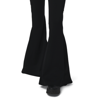 Classic fit charleston cut pants in black fabric featuring Eighteen Eighty-Six logo patch sewn at waist. High waist.