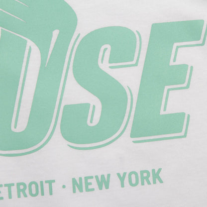 Green Peak House Back Print - Tshirt - White