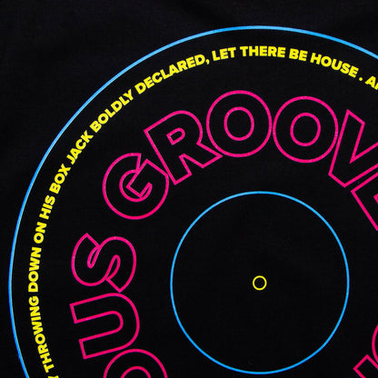 MY Continuous Groove Back Print - Tshirt - Black